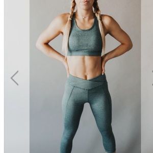 Senita Horizon 7/8 Petite Capris-Sage